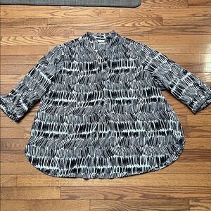 Antilia Femme Black and White Patterned Blouse